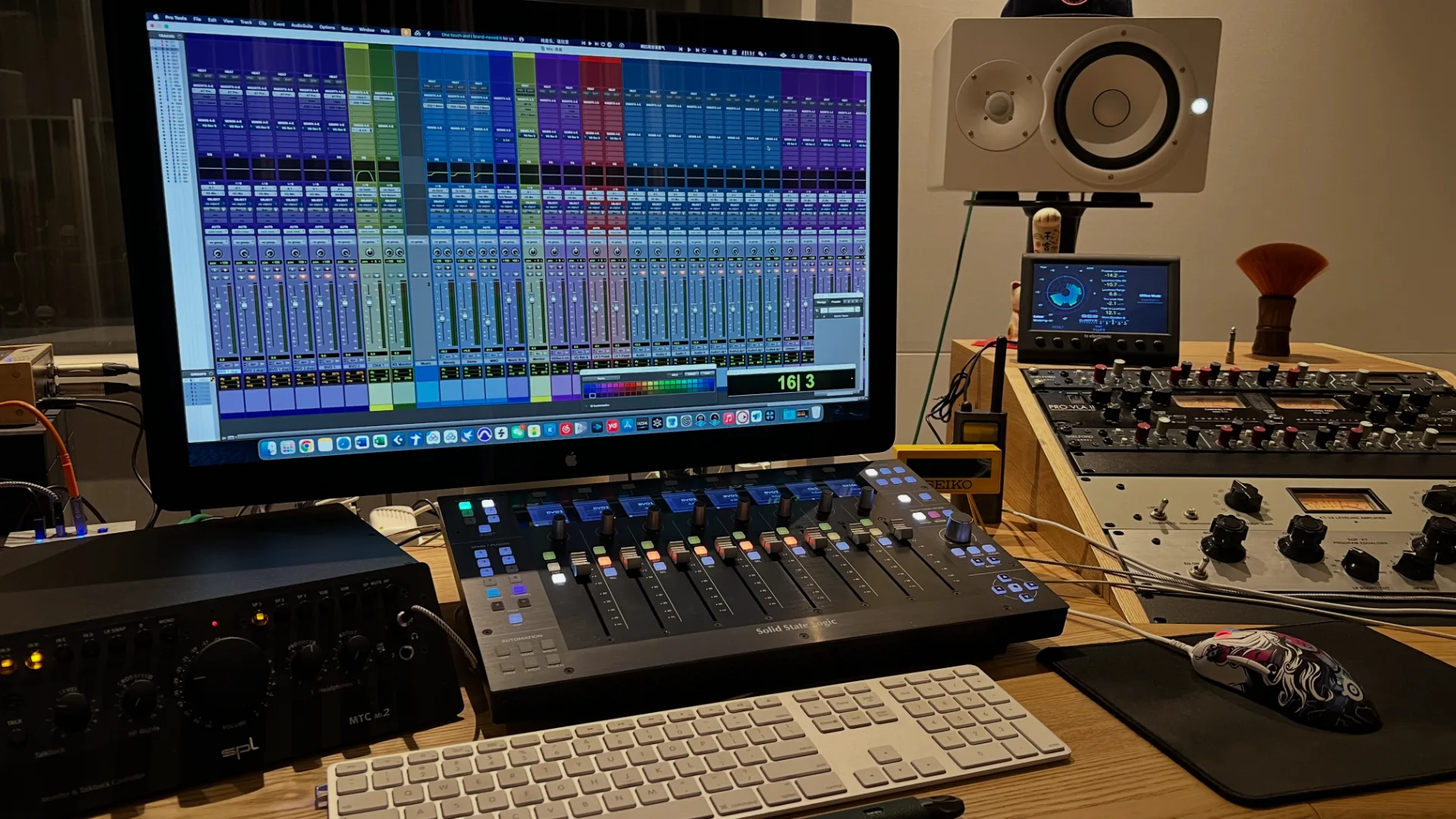 为你提供专业的音乐分轨混音+母带制作（包含主人声修正Vocal Tuning & Timing & Editing)